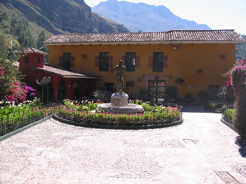 0806090003.JPG - Day 3, Monday, June 9, Pisac, Hotel Royal Inka